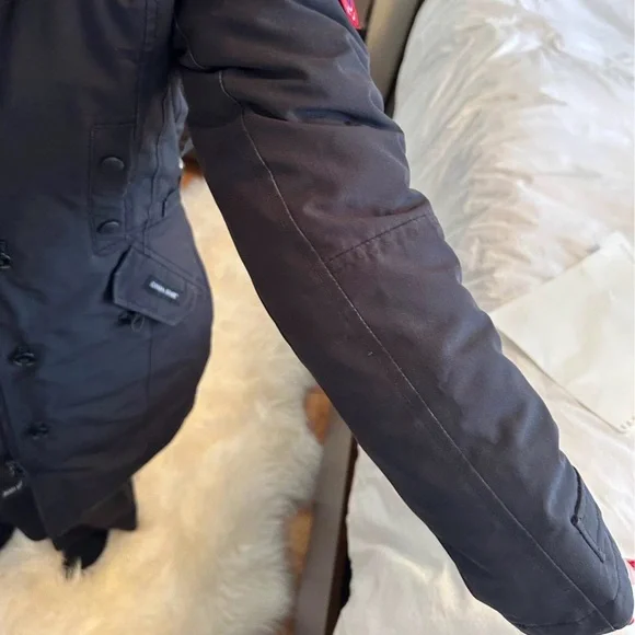 Women's Canada Goose Black Parka with Fur Trim - Picture 6 of 11